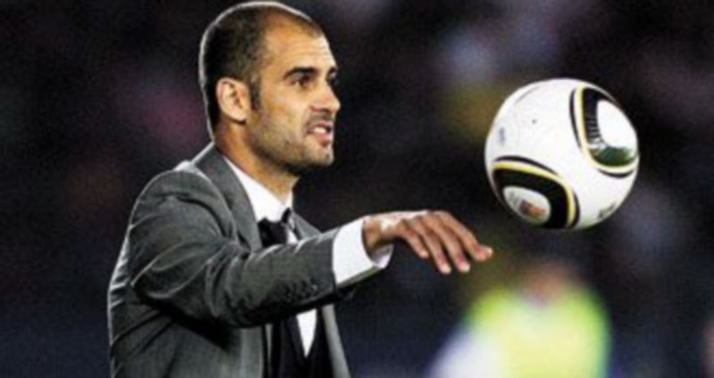 El preparador azulgrana no quiere oír nada de la renovación. / REUTERS