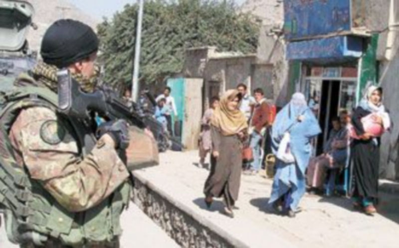 Las tropas aliadas están preparadas para prevenir posibles atentados contra la jornada electoral del próximo jueves en Afganistán. / EFE