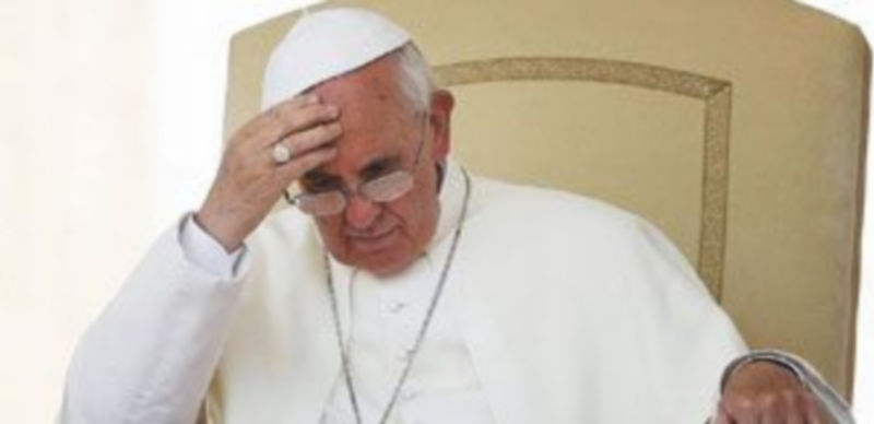 El Papa Bergoglio dispondrá de un primer borrador sobre el Instituto de Obras Religiosas en octubre. / Alessandro Di Meo (EFE