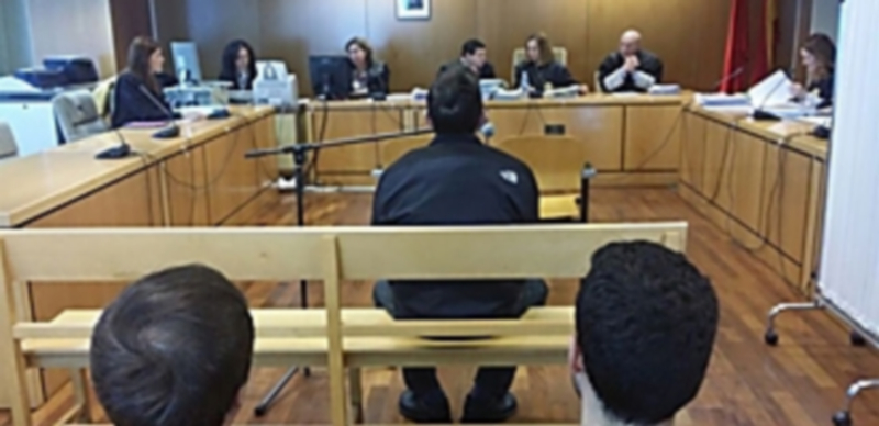 El monitor de ciclismo de Valdemoro durante el juicio. / E. P.