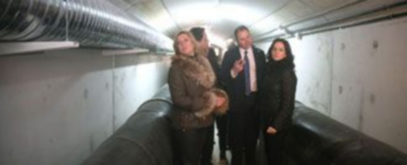 Las consejeras Del Olmo y Clemente visitaron las obras que se están realizando en la presa de Valdemudarra. / ical