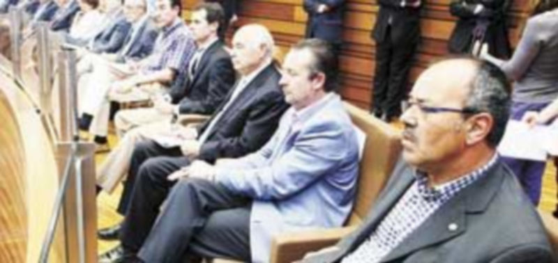 Donaciano Dujo (2 d) y José Manuel de las Heras (d)