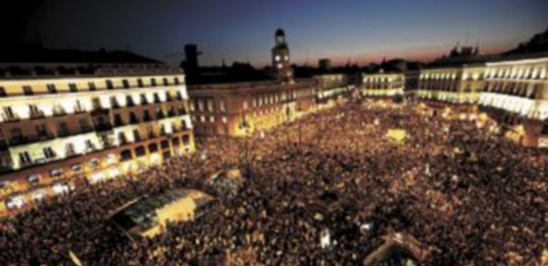 Las autoridades madrileñas no dieron cifras sobre el número de participantes. Los organizadores lo calcularon en más de medio millón de personas. / Susana Vera (Efe)