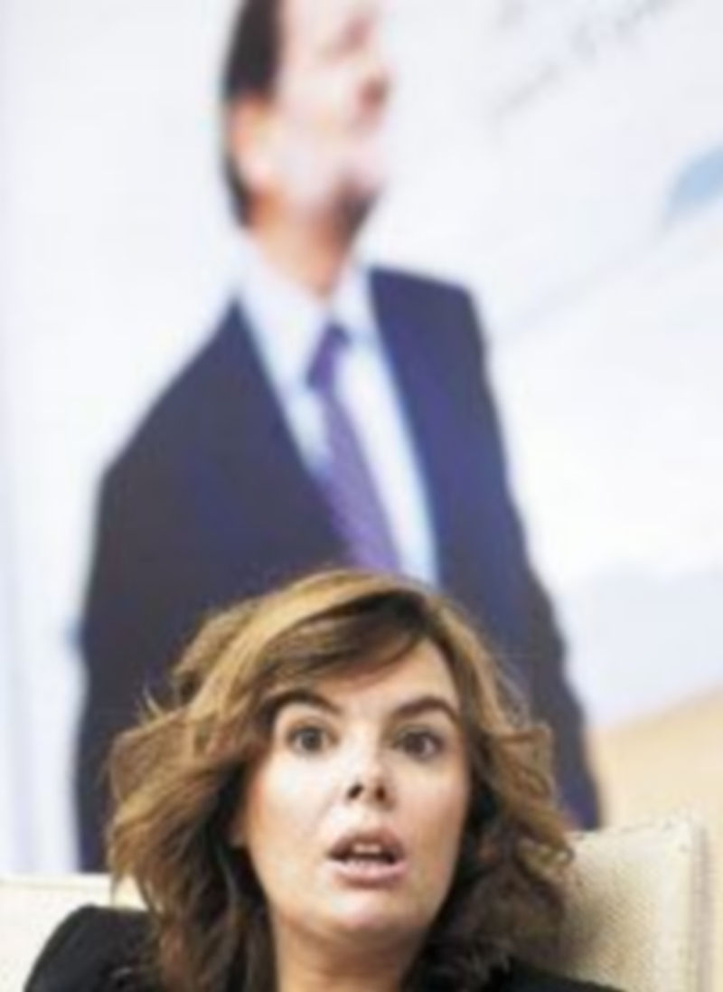 Soraya Sáenz de Santamaría sale en las quinielas como ministra. / Efe