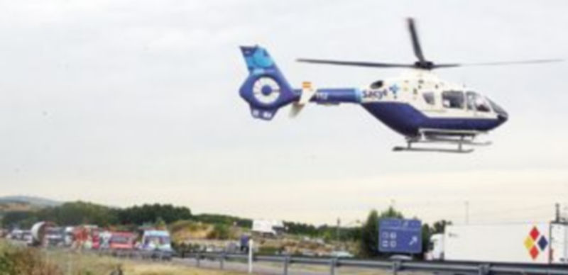 El helicóptero y las ambulancias se ponen en marcha cada vez que sucede una emergencia