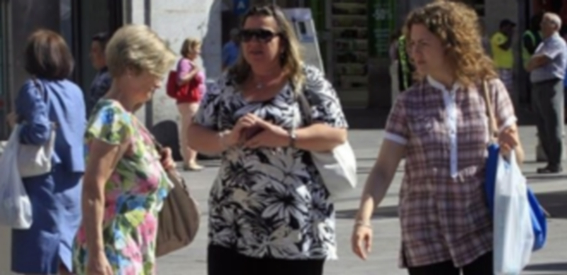 Un grupo de mujeres en la Puerta del Sol de Madrid. / Europa Press