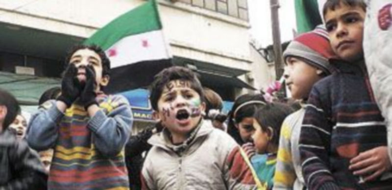 Un grupo de niños participa en una de las protestas contra el régimen. / Reuters