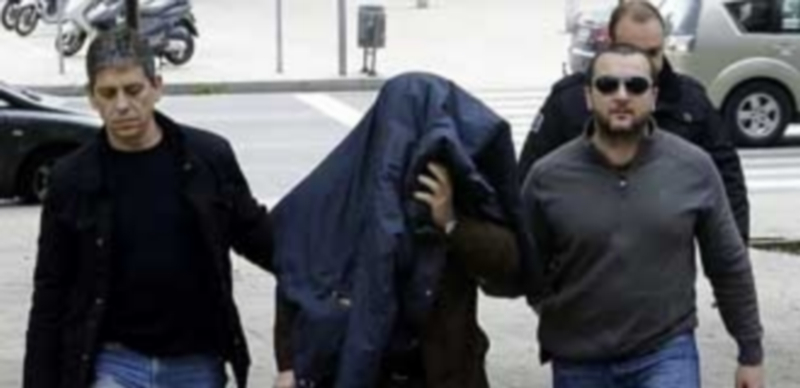 El colegio Maristas de Barcelona activó en 2013 el protocolo antiabusos 1 El profesor acusado por abusos sexuales a su llegada a los juzgados. / Efe