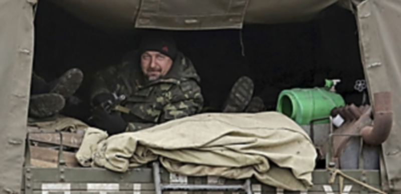 La congregación de militares separatistas en torno a la ciudad de Mariupol inquieta a las potencias aliadas. / EFE