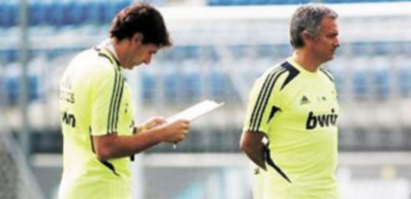 Mourinho y Karanka estuvieron al frente del primer entrenamiento en Valdebebas después de las vacaciones estivales.