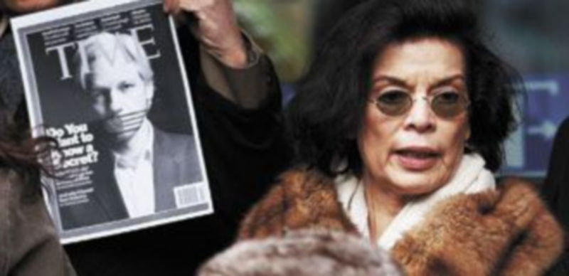 La defensora de los derechos humanos Bianca Jagger