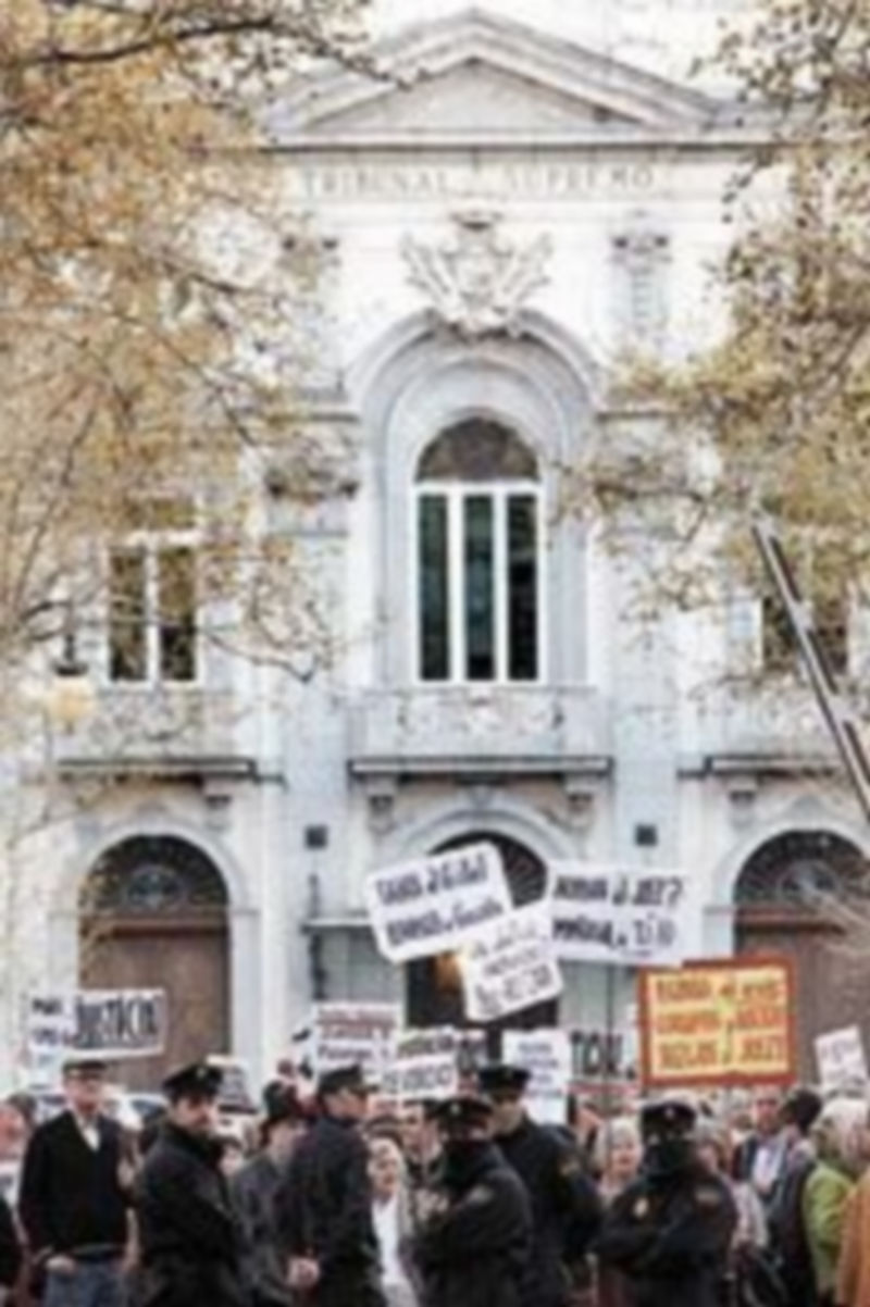 Marcha pro Garzón en la Audiencia.