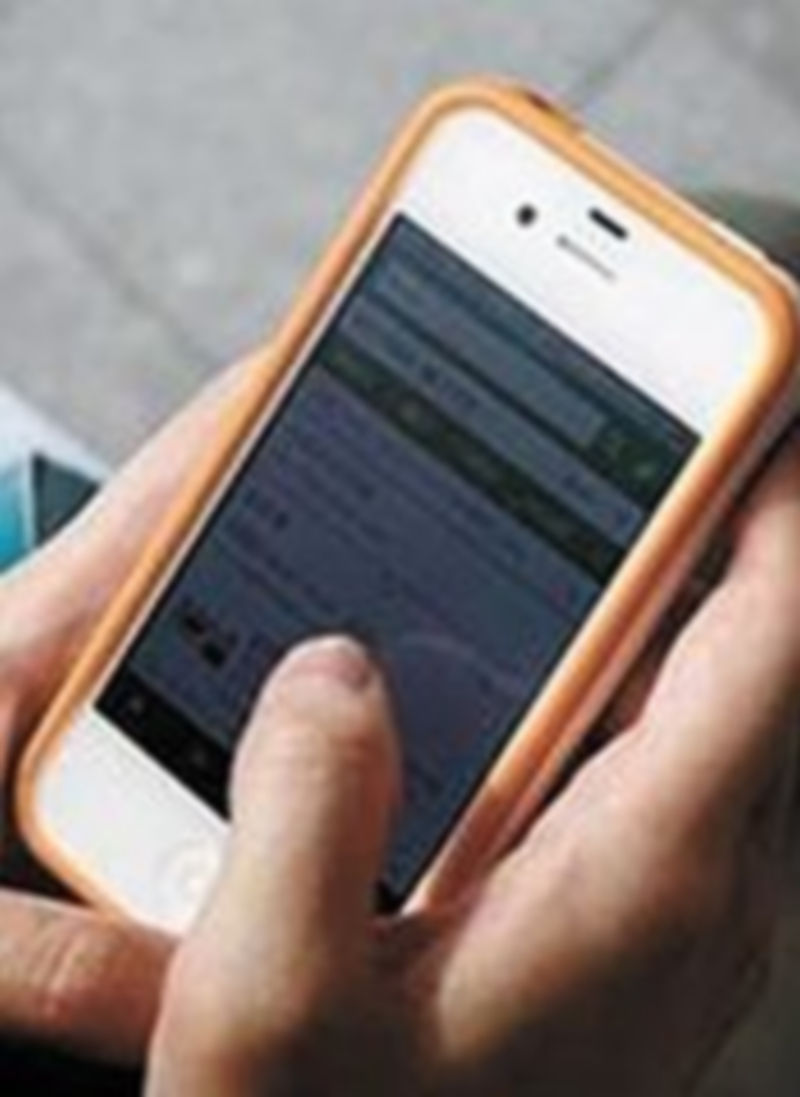 ‘Smartphone’ con conexión a la red.