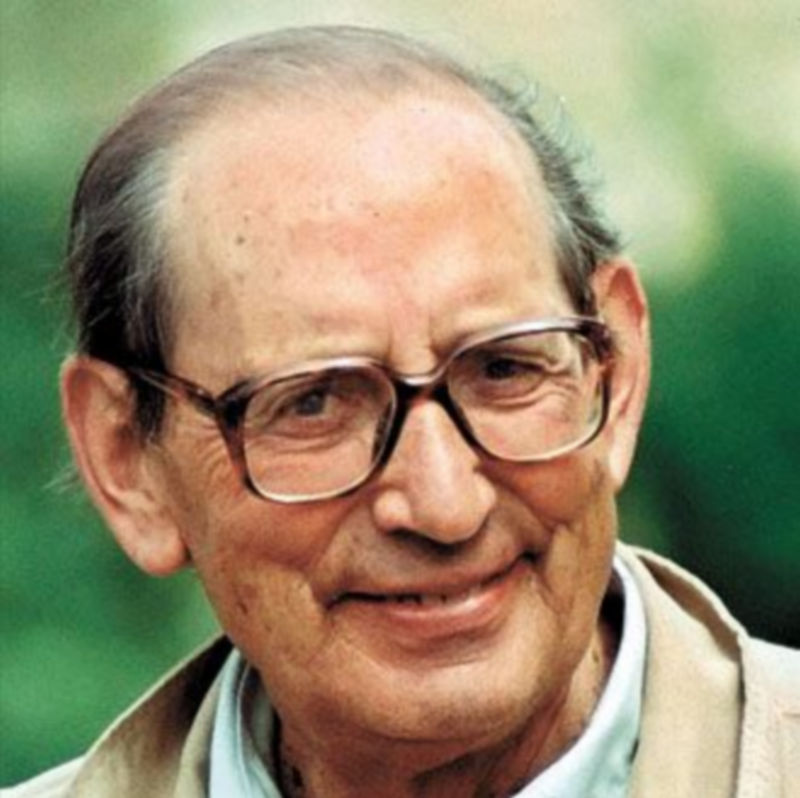 El escritor Miguel Delibes