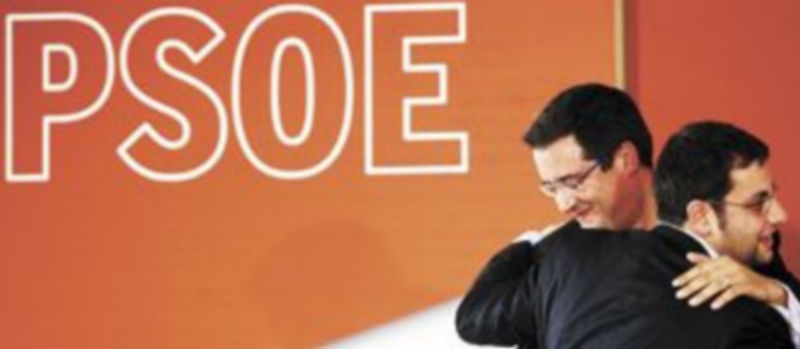 Óscar López (I) y el secretario de Organización del PSOE de León