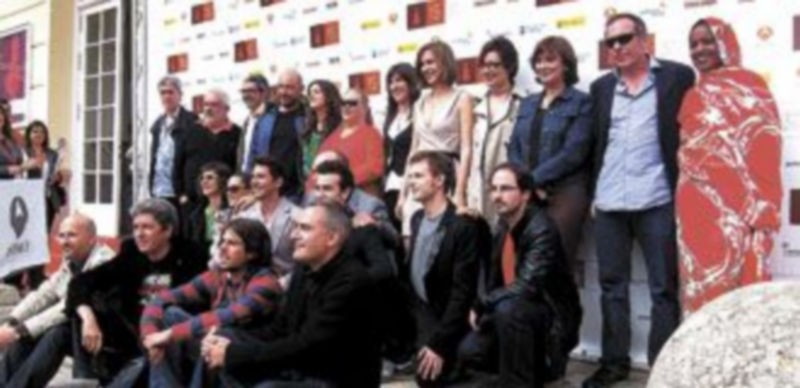 Foto de familia de los galardonados de la edición de este año