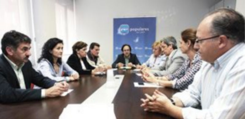 Respaldo del PP leonés. / Ical.
