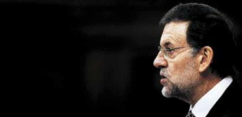 Rajoy vivió una tensa sesión de control en el Congreso por los reproches de la oposición a las reformas del Gobierno. / Reuters