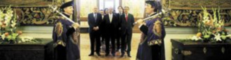 Uno de los momentos de la constitución del Ayuntamiento de Valladolid. /Ical