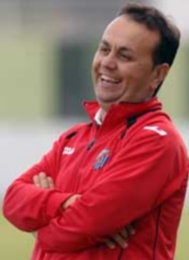 El entrenador del Unami de fútbol