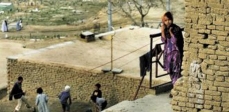 Los niños afganos actúan cada vez más como ‘escudos’ de los talibanes. / Efe