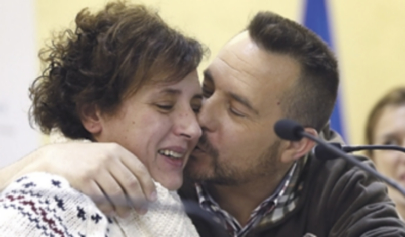 La auxiliar de enfermería agradeció el trato recibido por el personal que la atendió y el apoyo de su marido