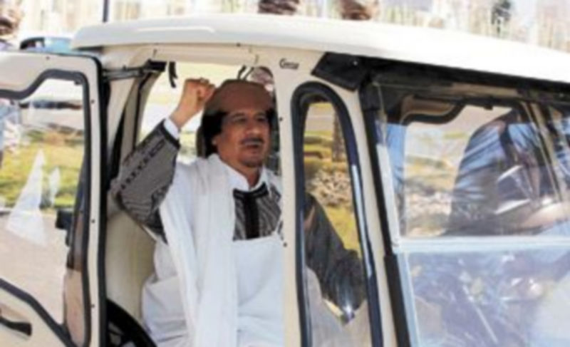 Muamar el Gadafi insistió en su idea de culpar de las revueltas a los terroristas islámicos. / efe