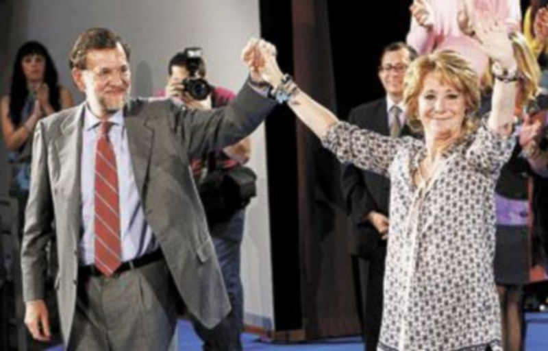 Rajoy está convencido de que Esperanza Aguirre es una apuesta ganadora en la Comunidad de Madrid. / Zipi (Efe)