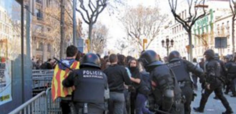La Policía cargó contra algunos de los manifestantes en la Ciudad Condal