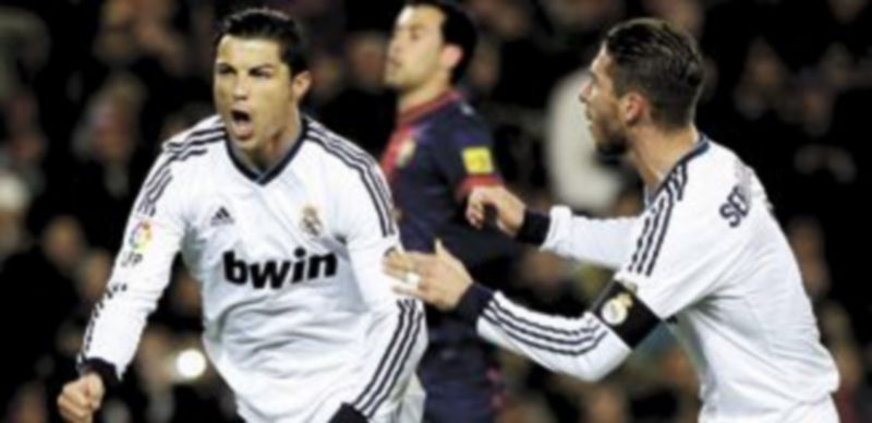 Cristiano Ronaldo fue el artífice de la victoria ‘merengue’ en el Camp Nou al anotar los dos primeros goles. / Reuters