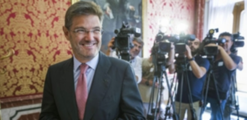 El Gobierno se muestra dispuesto a una modificación de la Constitución 1 El ministro de Justicia