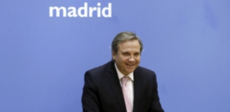 Varios delegados del PSM impugnarán el último congreso extraordinario 1 El exportavoz socialista en la capital Carmona respalda las protestas. / Efe