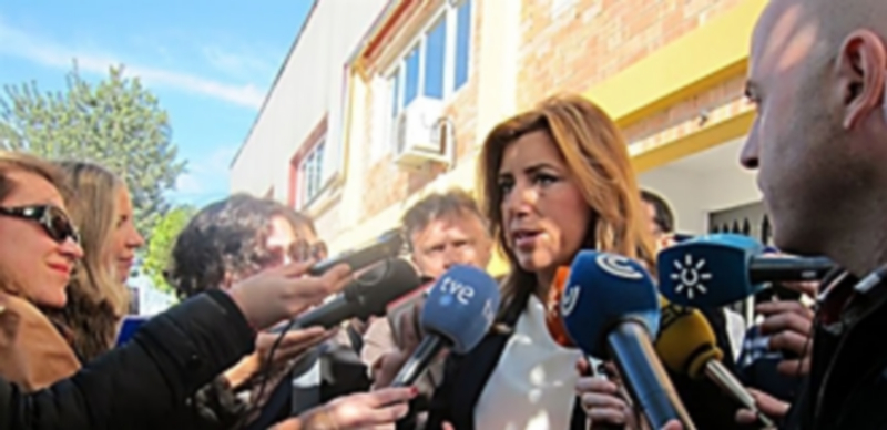 La presidenta Susana Díaz en declaraciones a los periodistas. / Europa Press