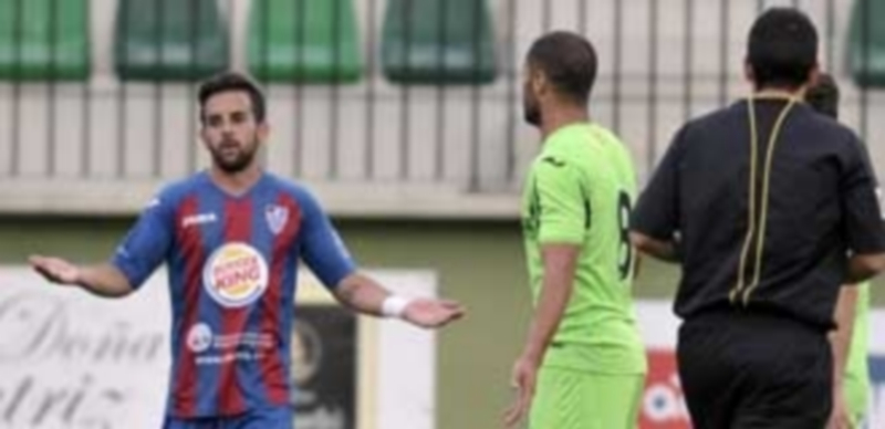 La Gimnástica Segoviana afronta su último partido amistoso de la pretemporada 1 Un momento del partido disputado el pasado miércoles entre la Gimnástica Segoviana y el Getafe CF.. / Juan Martín