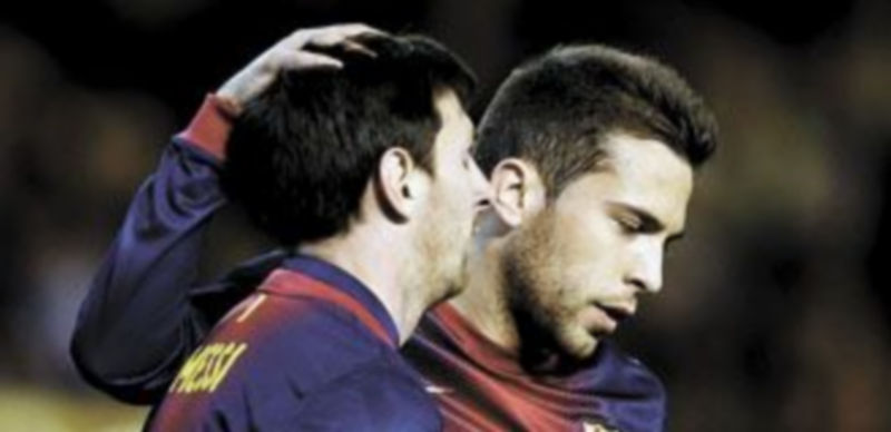 El tanto de Messi no le sirvió al Barça para llevarse los tres puntos de Mestalla. / AFP