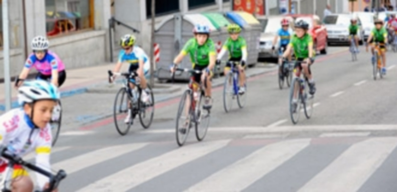 Los jóvenes ciclistas