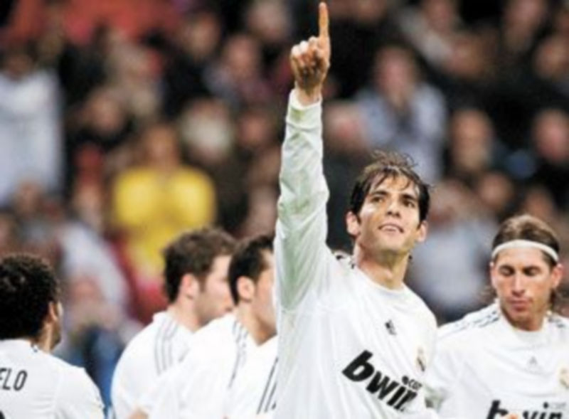 El centrocampista del Real Madrid Kaká marcó dos dianas. / EFE