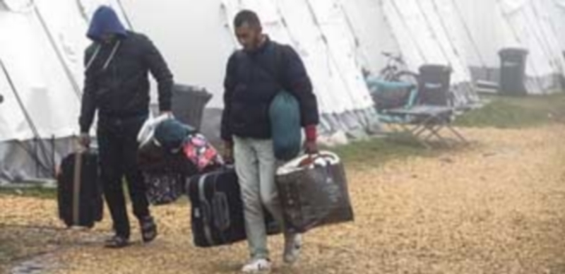 El temporal que azota a Europa castiga con dureza los campos de refugiados de las zonas centro europeas. / EFE