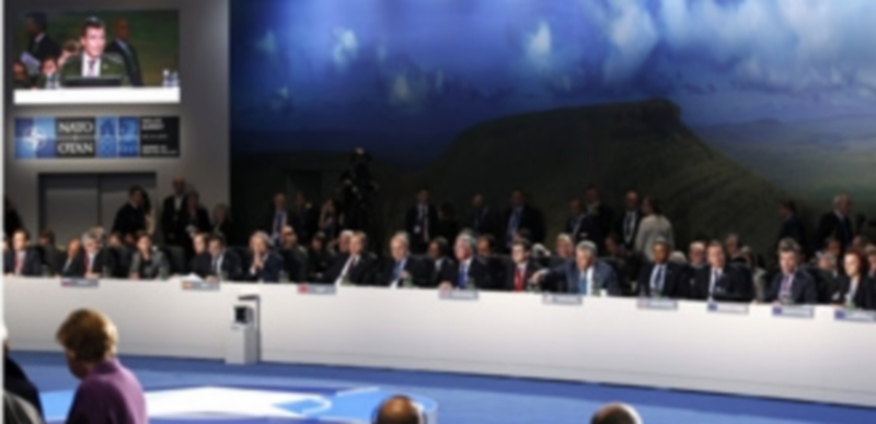 Los presidentes y ministros de Exteriores de los países miembros de la OTAN