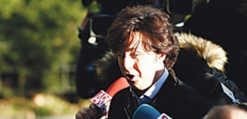 Según el ministerio del Interior existen determinadas circunstancias que evidenciarían la participación de algunos miembros de la Policía Nacional. / Europa Press