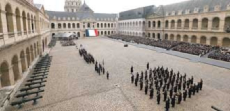 El Palacio de Los Inválidos de la capital gala acogió el homenaje a las víctimas