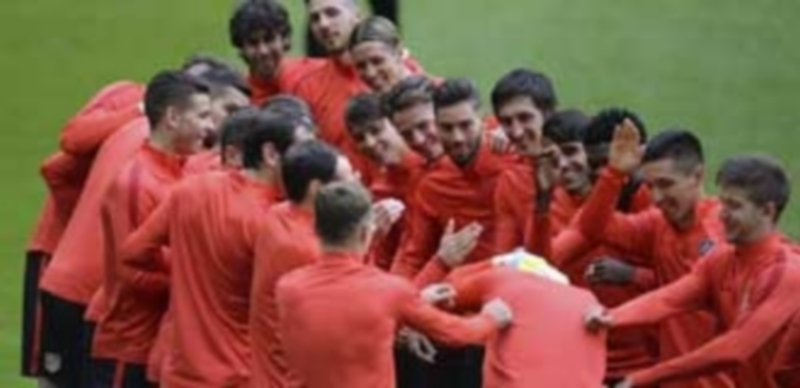 El buen ambiente fue la nota dominante del entrenamiento del Atlético en el Allianz