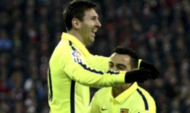 Messi (izquierda) llegará hoy a los 300 partidos en Liga con el FC Barcelona. / EFE