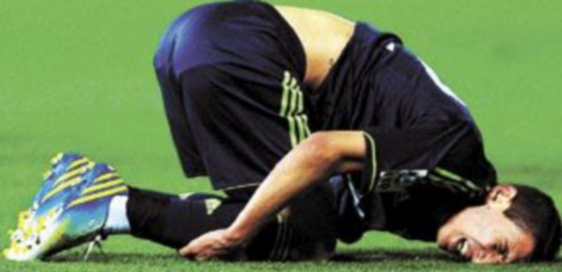 Di María fue uno de los señalados por pedir auxilio médico en los últimos minutos del encuentro. / AFP