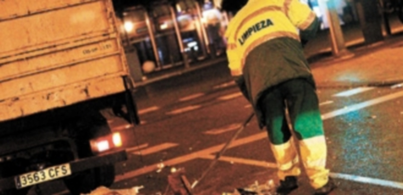 Un operario de la empresa Tragsa