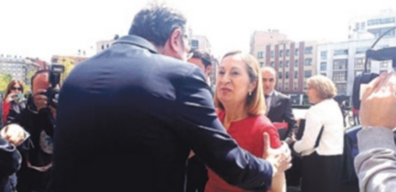 La ministra de Fomento