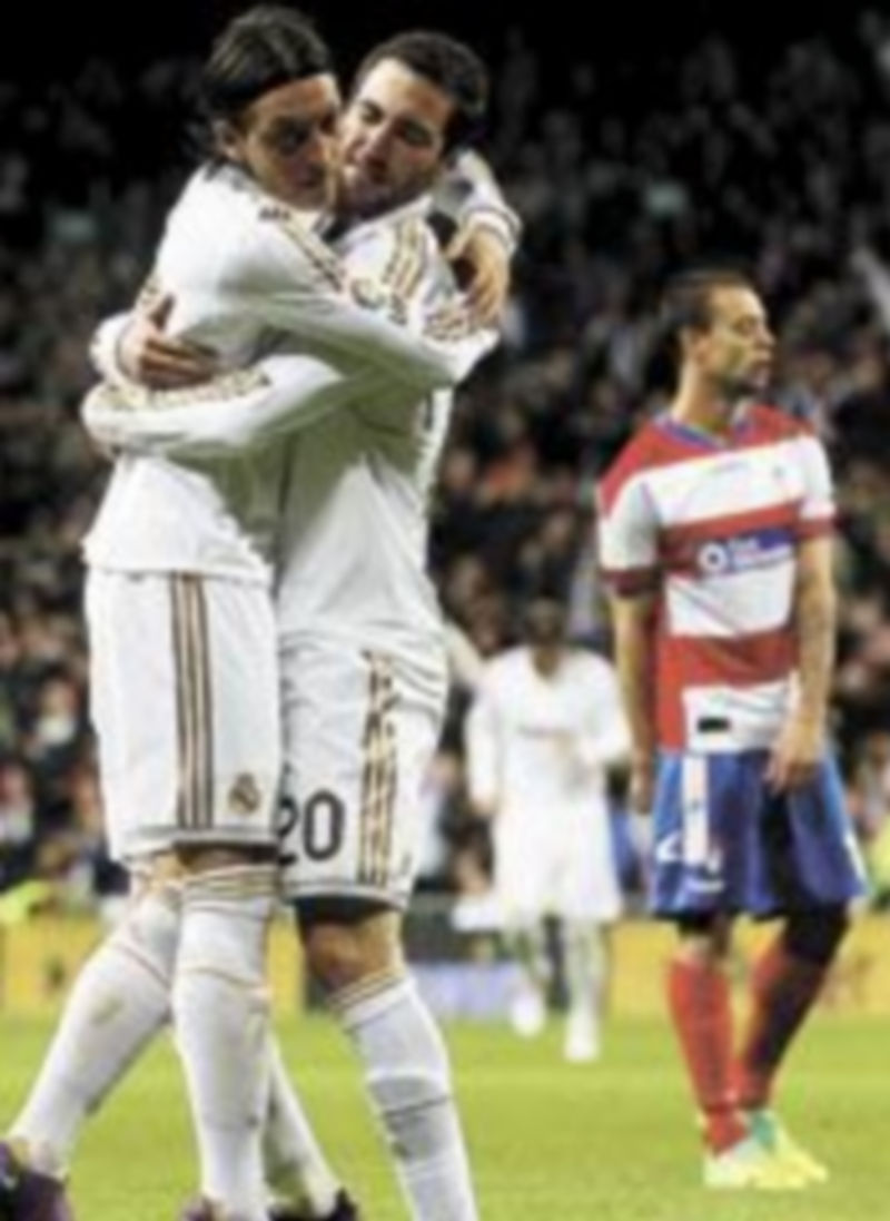 El francés Karim Benzema fue el encargado de abrir el marcador en el Santiago Bernabéu. / Reuters