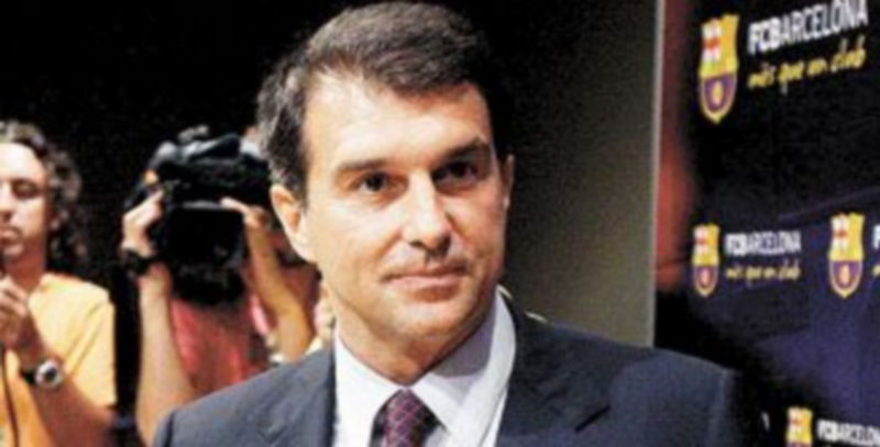 El presidente azulgrana deja el cargo en manos de Sandro Rosell. / Efe