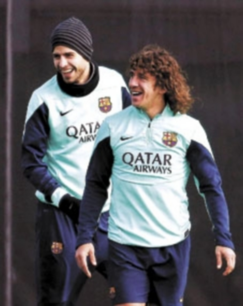 Piqué no estará acompañado por Puyol en el centro de la zaga. / Efe