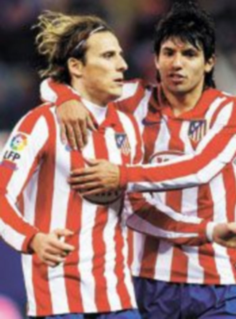 Forlán y Agüero anotaron en la contienda. / Reuters